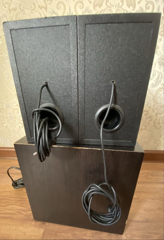 Колонки с сабвуфером Microlab
