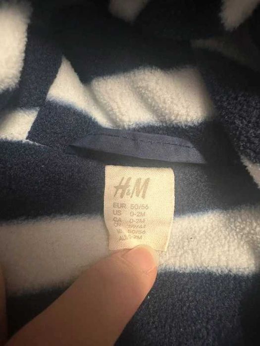 Combinezon H&M (mărime 0-2 luni) 50-56 cm