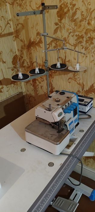 Tikuv dastgohlari sotiladi