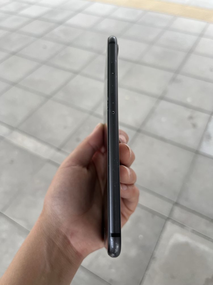 Iphone 8 plus,64gb