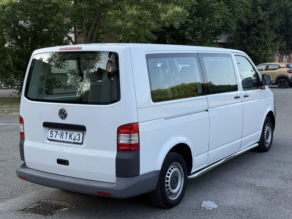 VW Transporter T5 Modelul Lung 2.0 Tdi Euro 5 cu 8+1 Locuri