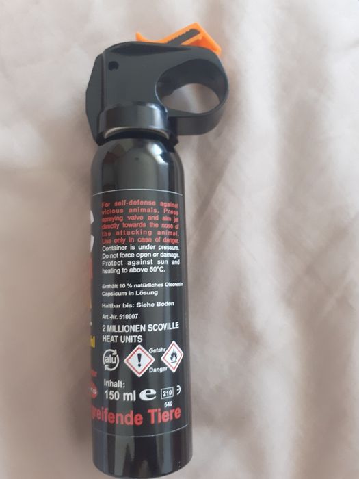 Spray anti urs și anti câini