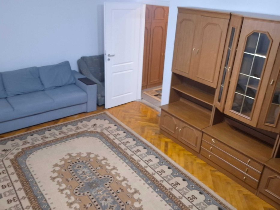 De închiriat apartament 2 camere - Alexandru cel Bun, zona Zimbru