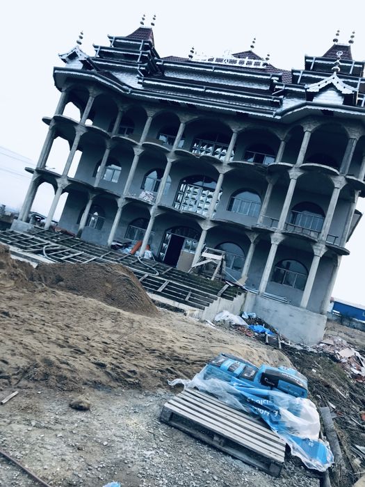 Executăm finisaje interioare si exterioare!