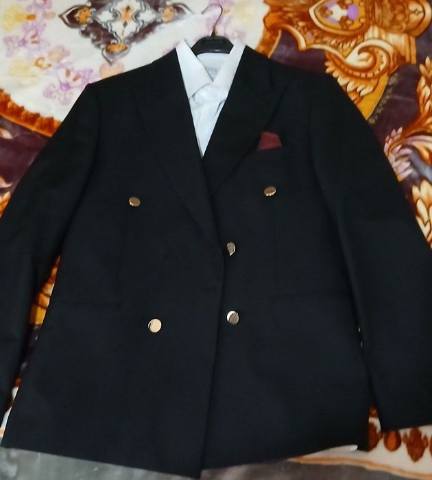 Мужской  кастюм брюк 1 марта кийилган янги размери хл 50  размер