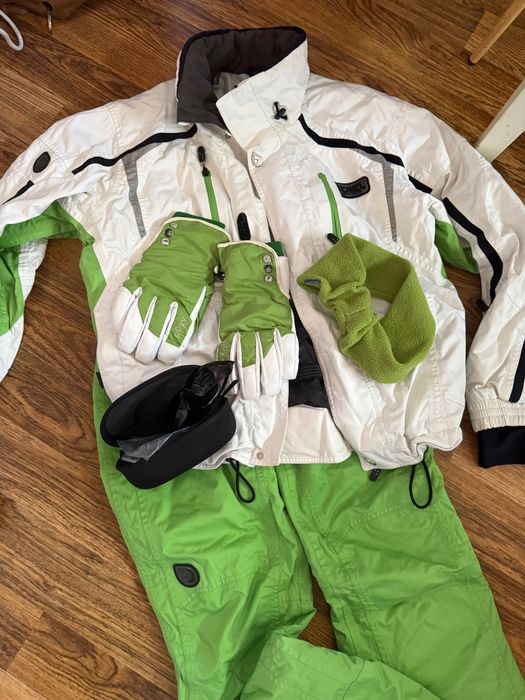Ски екип Diel .Яке,долно,ръкавици ,лента за коса и очила
