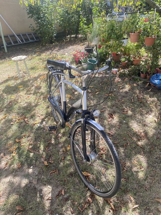 Bicicletă de oraș / trekking aluminiu – cu portbagaj și dinam în butuc