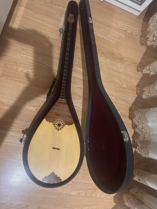 Домбра вместе с футлятором , дерево из бурабая на заказ сделан