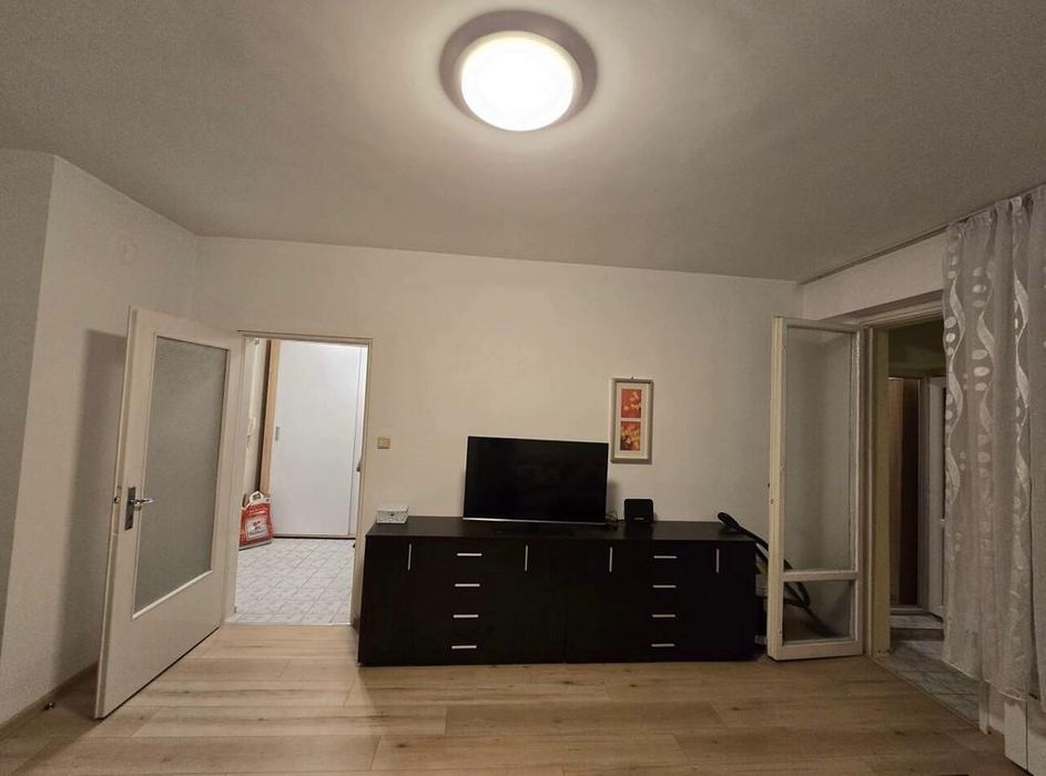 Дава се под наем Едностаен апартамент в София, Света Троица - 44 кв.м за 450 € - Снимка #2