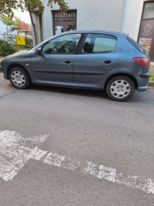 Vând Peugeot 206