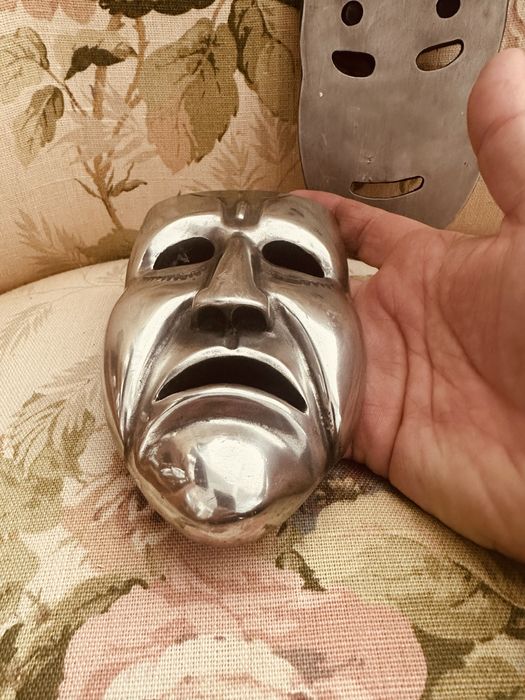 Метални театрални маски „Трагедия и Комедия“ от 90-те Дания