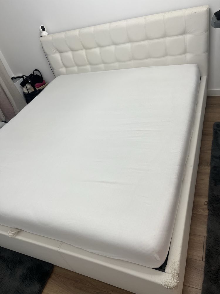 Спалня еко кожа 180/200
