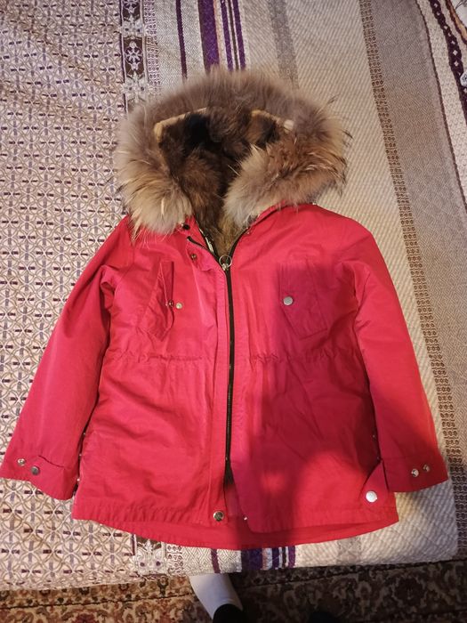 Продам парку на девочку