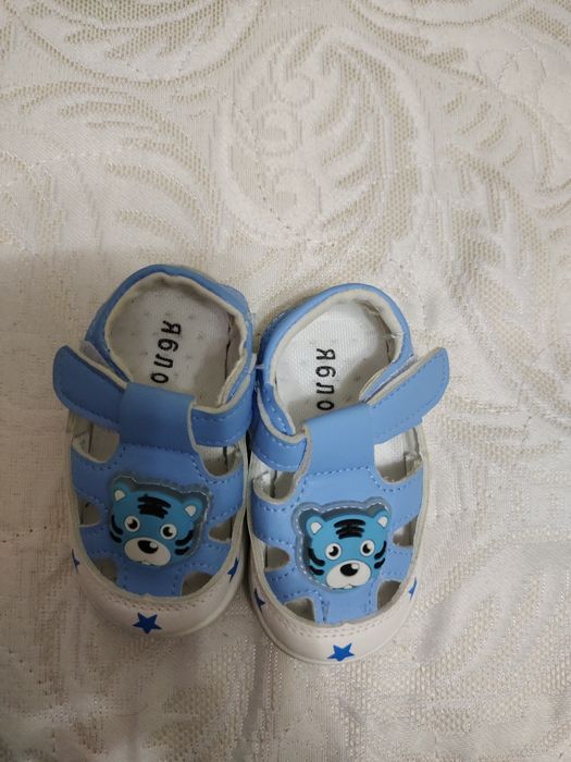 Детская обувь новая