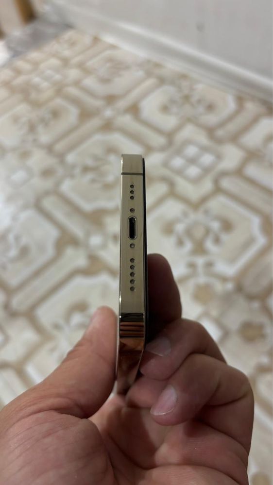 iPhone 13 pro, в отличном состояний