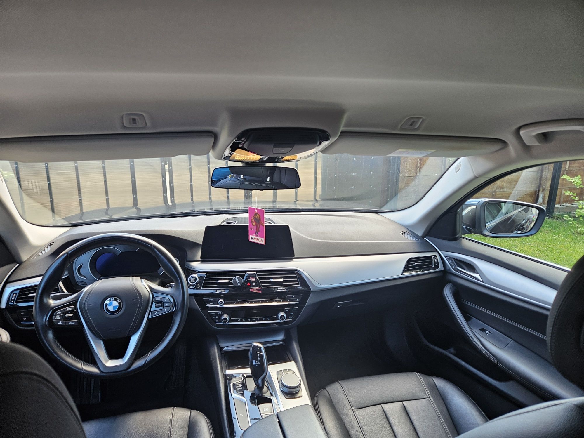 Bmw seria 5 g31.  Distronic plus,Lane assist...