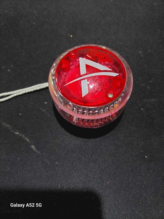 De Crăciun, pentru copilul tău - joc Yo-Yo nou