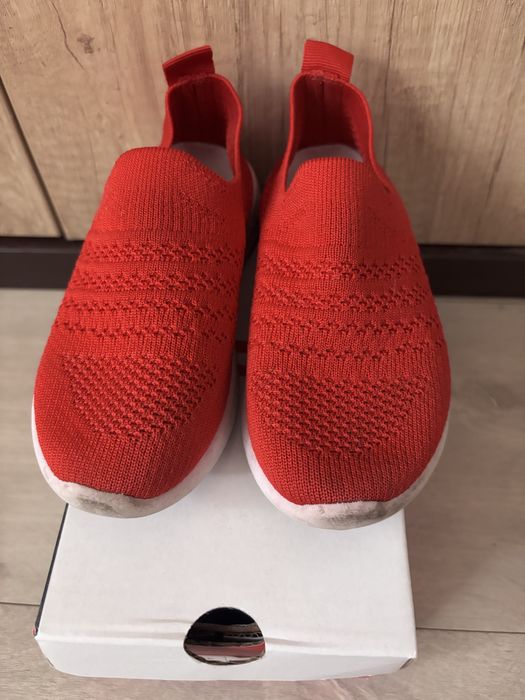Adidas rosu textil marime 27