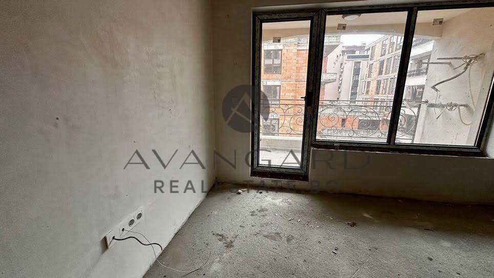 Продава се Двустаен апартамент в Пловдив, Христо Смирненски - 73 кв.м за 891 €/кв.м - Снимка #1