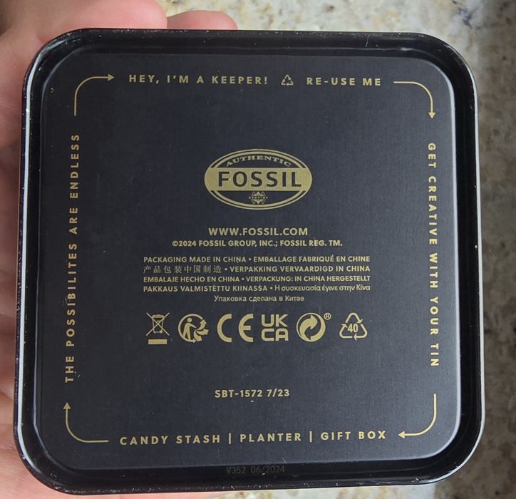 Vând Fossil Defender Solar