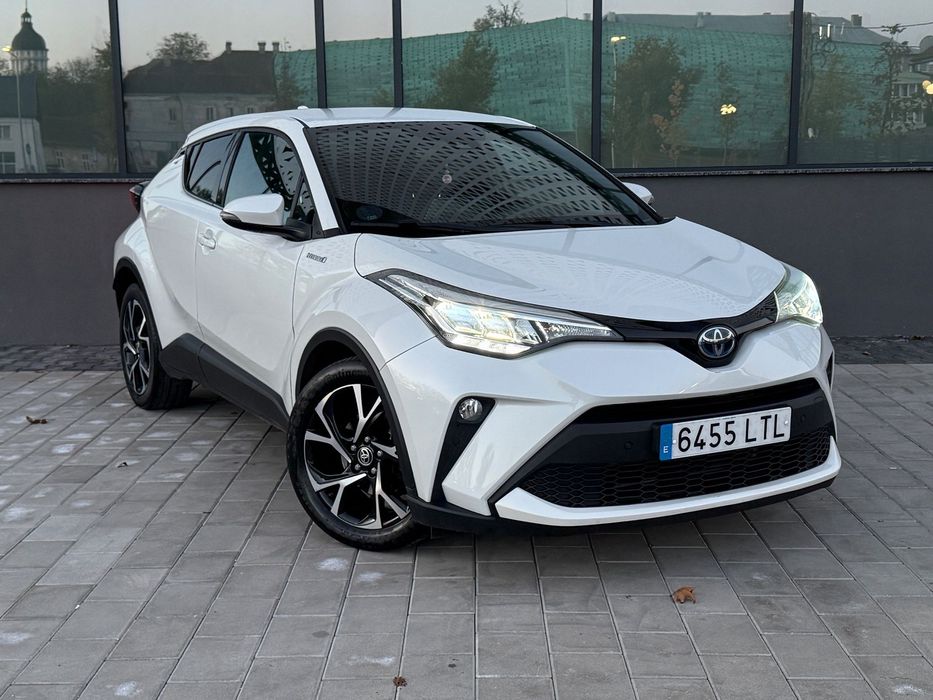 Toyota C-HR Toyota CH-R Hybrid