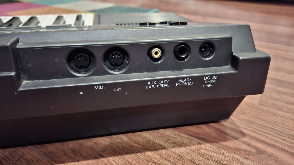 Orga electronica YAMAHA DSR-500, stare excelentă