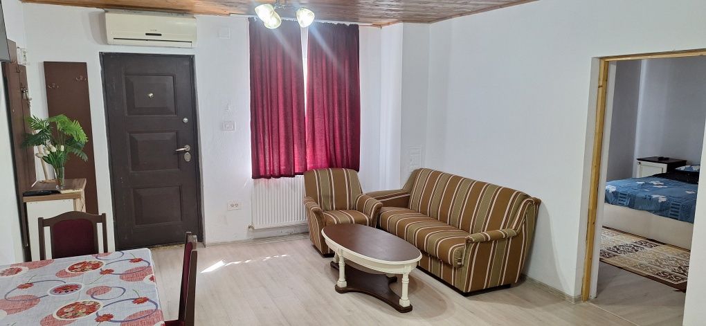 Cabana de inchiriat