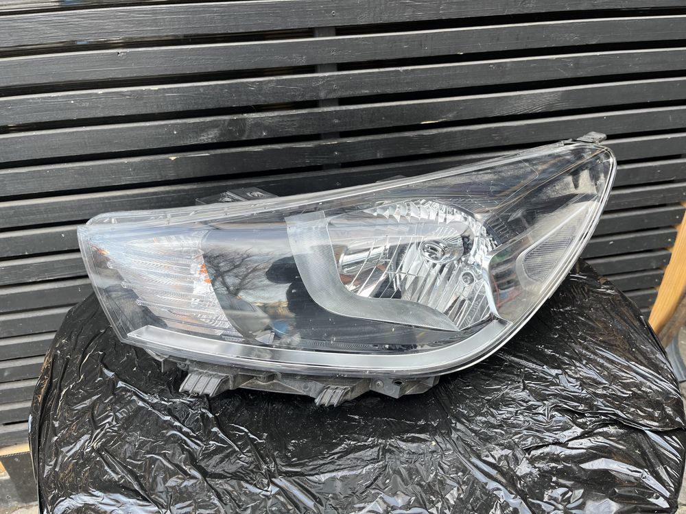 Far stanga Kia Rio halogen 2016/2017/2018/2019/2020/2021->