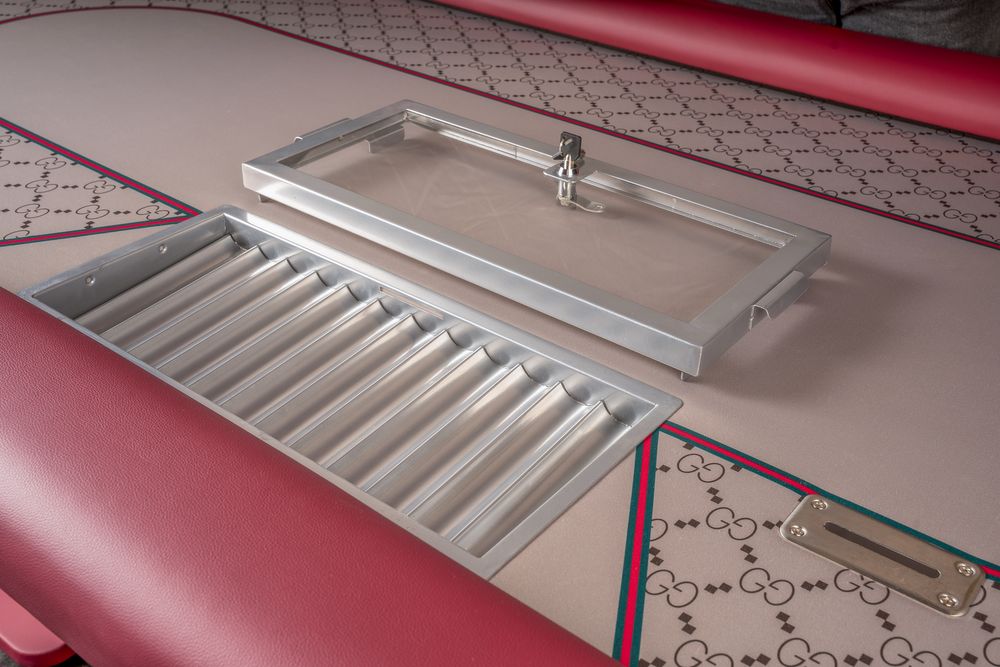 Masa Poker F E N D Y | Masa Poker G U C C I stoc CustomTables.eu