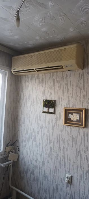 Работещ климатик Осака 32