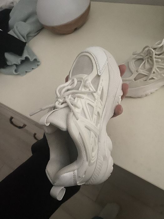 Adidasi 28-29 fetite