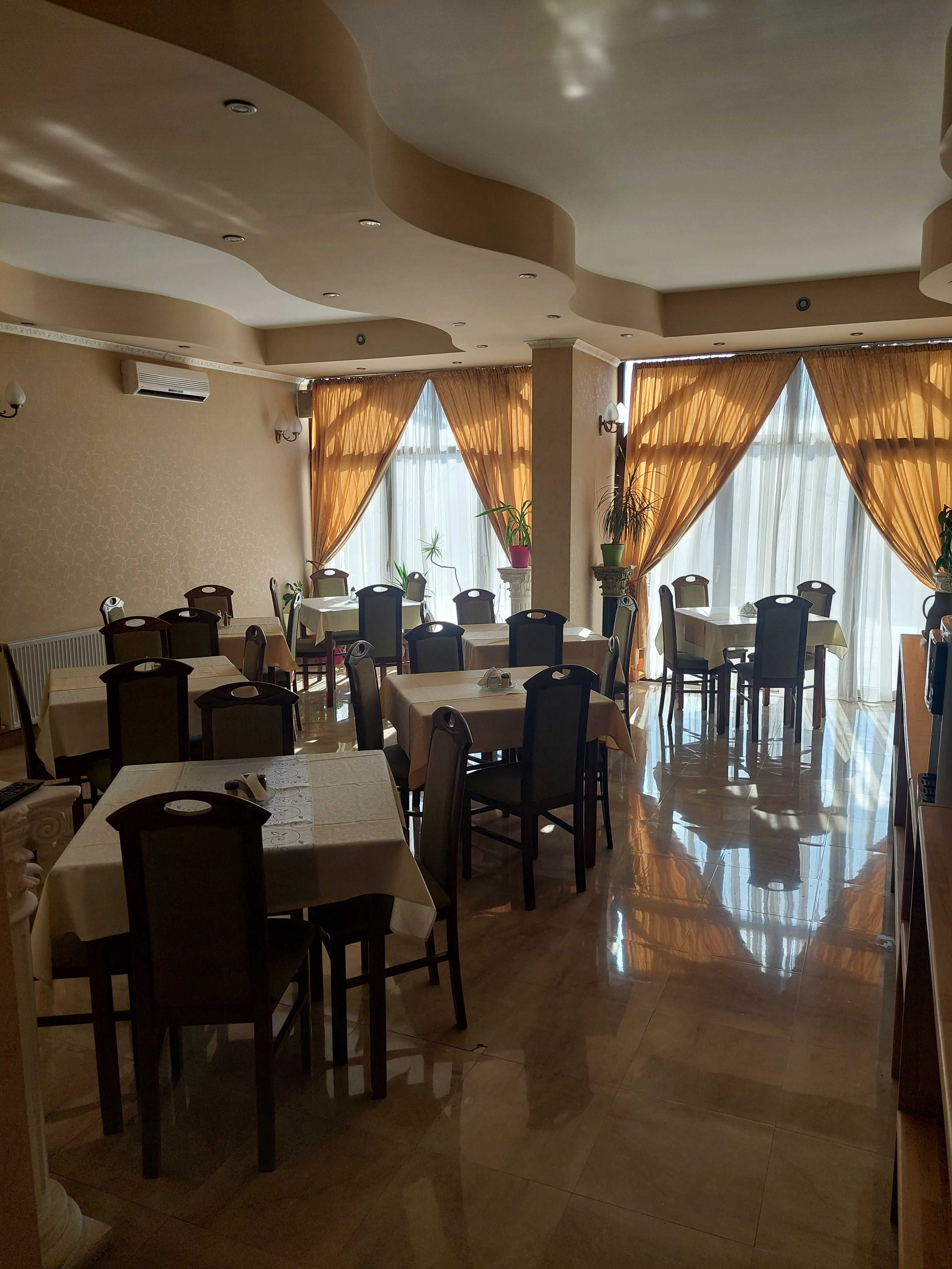 Inchiriez  restaurant  in incinta  Hotel Royal   Oradea