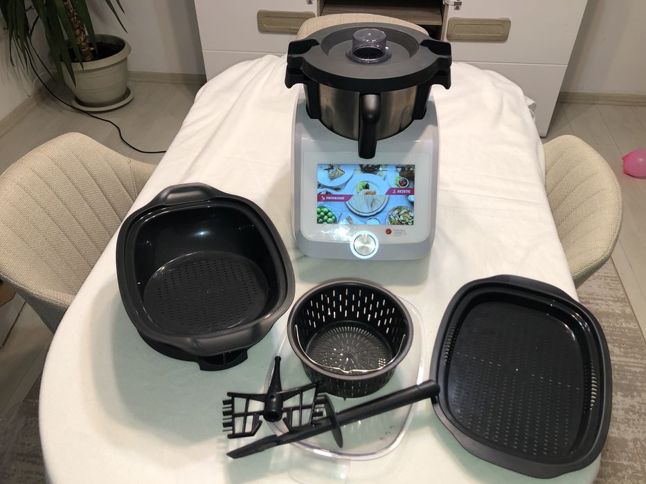 Robot de bucatarie Monsieur Cuisine SMART