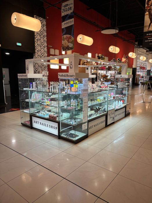 Vând stand comercial tip insulă