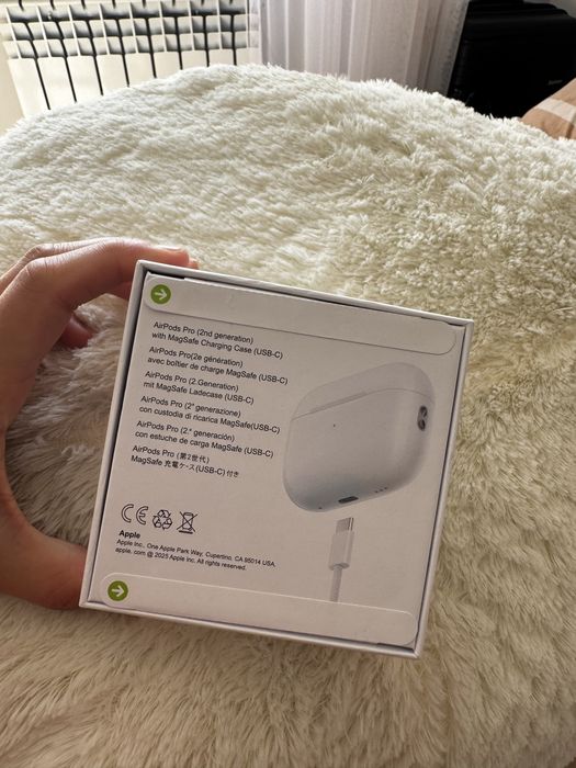 Продаю AirPods 2 поколения В отличном состоянии, работа