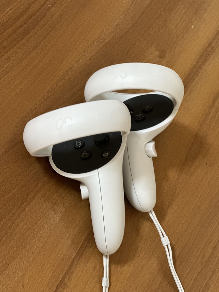 Oculus Quest 2 128GB + 2 games