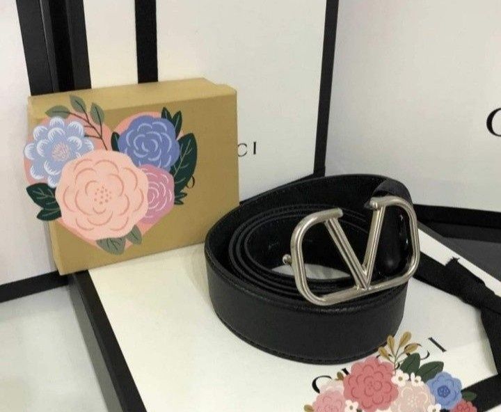 Curele unisex, logo metalic,diverse mărimi, etichetă