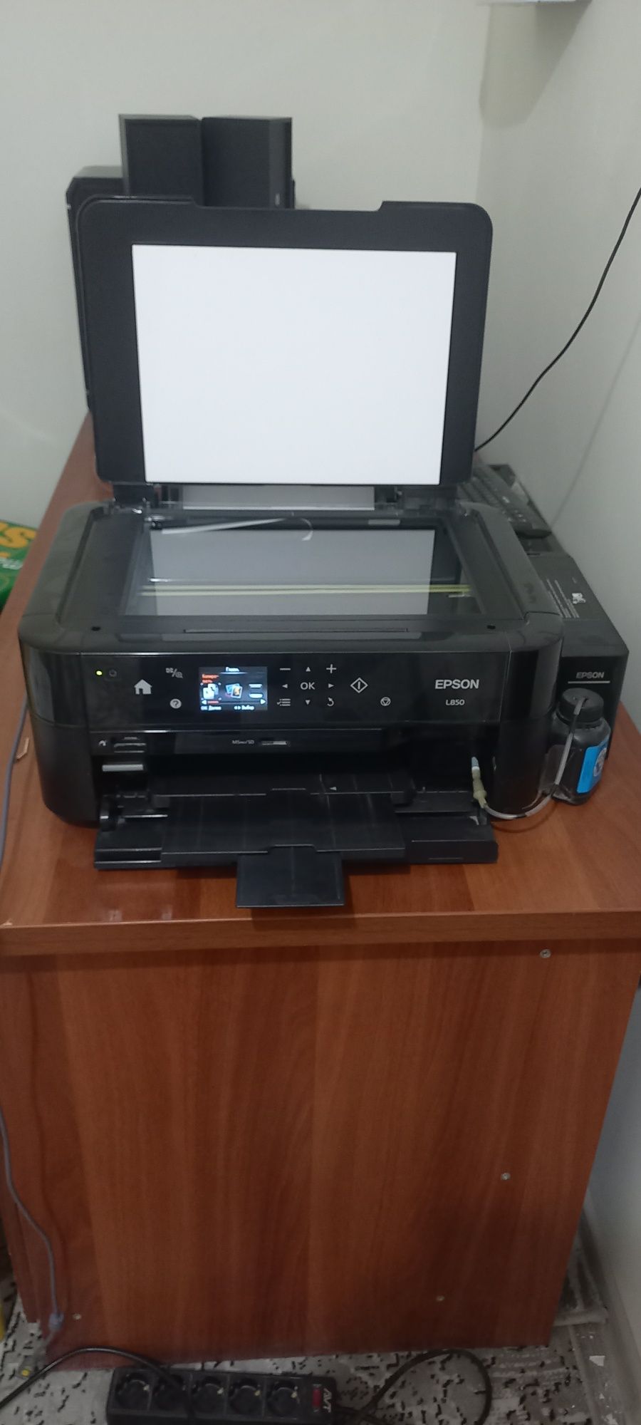 Epson L850 yaxshi xolatda