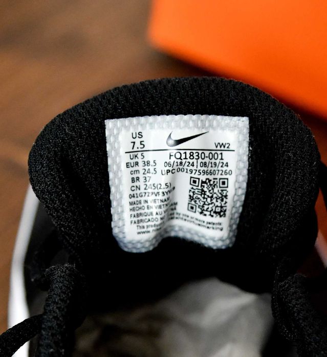 Маратонки NIKE MC Trainer 3