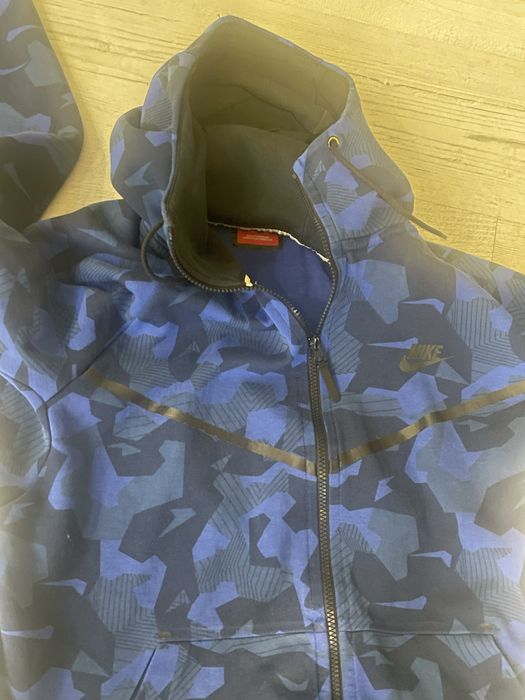 Анцункг Nike Tech