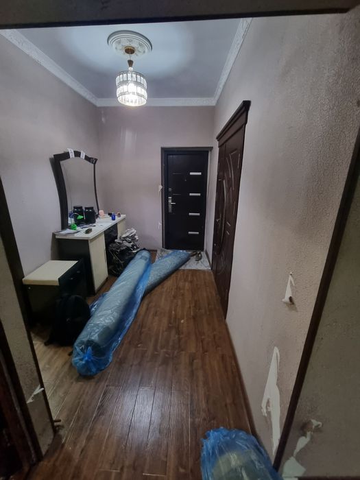 Срочно.  Чиланзар 24. УЛУЧШЕНКА 3 х комнатная