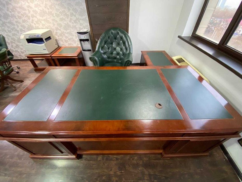 Продам офисный стол