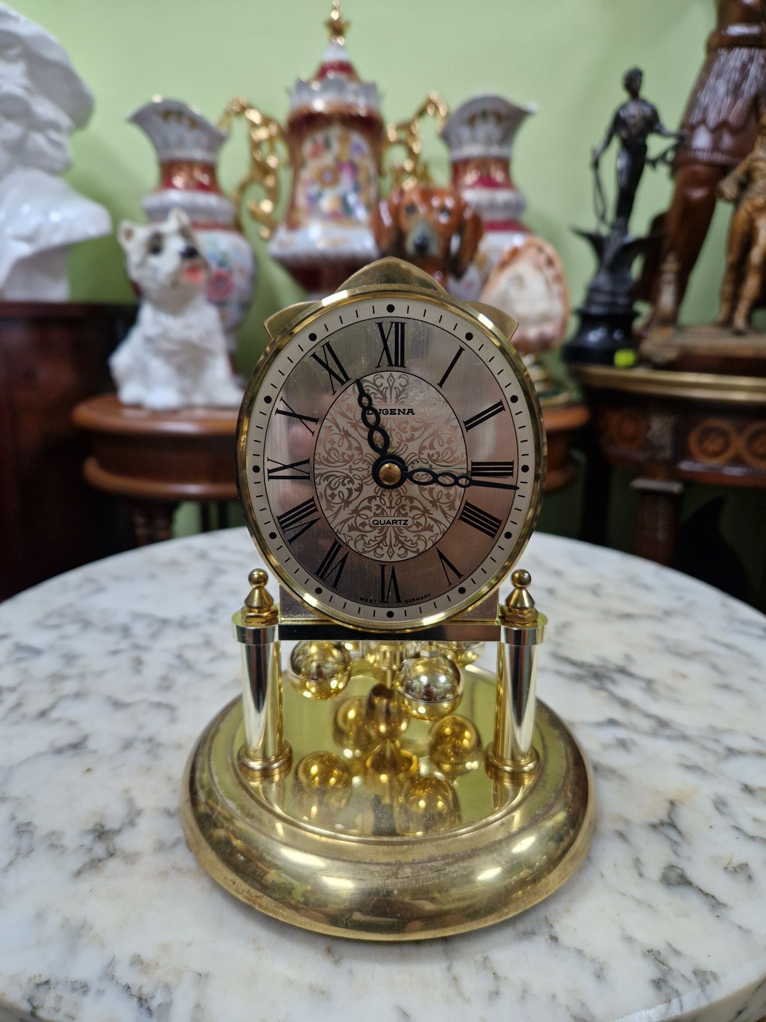 Прекрасен колекционерски 400 дневен часовник Dugena