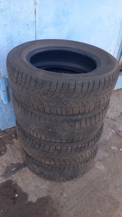 Колеса зимние липучки 215*60 на 16