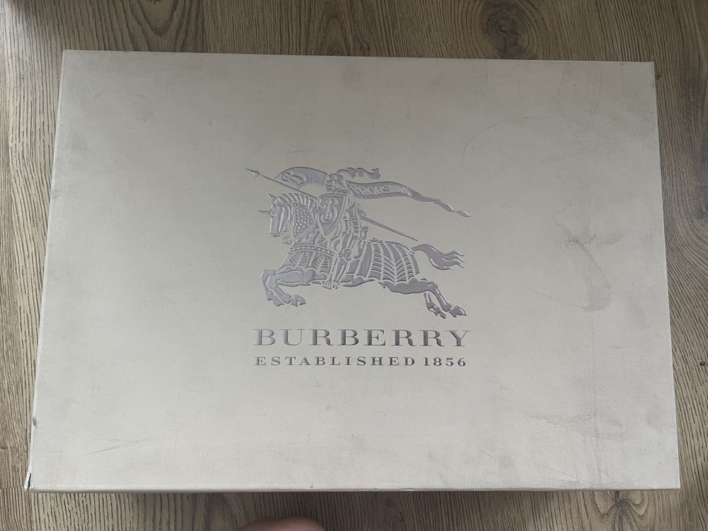 Burberry гумени ботуши размер 38 оригинални