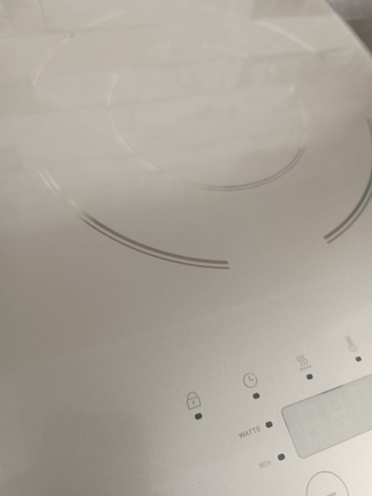 Plita cu inducție tough control