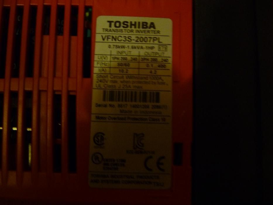 Честотен регулатор(инвертор) TOSHIBA VFNC3S-2007PL - 0,75kW/2000V