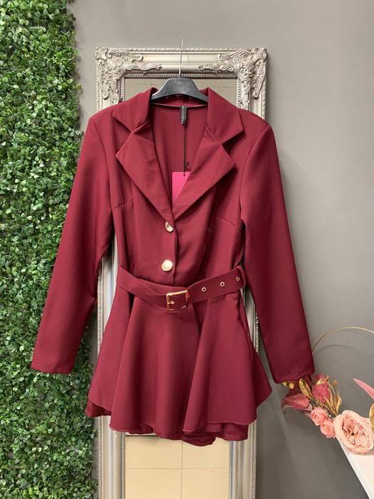 Стилни дамски гащеризони с широк колан