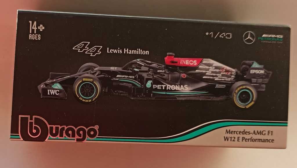 Macheta Mercedes AMG W12 Hamilton cu pilot Formula 1 2021 Bburago 1/43