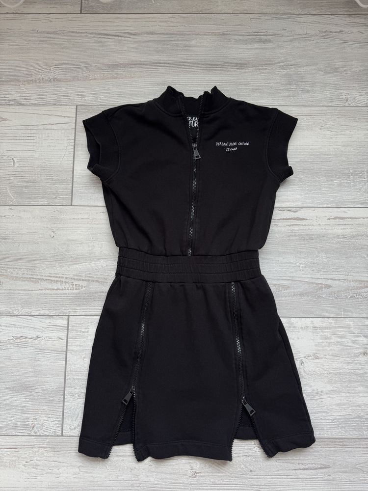 Дамско! Чисто нова оригинална регулируема рокля Versace Jeans Couture